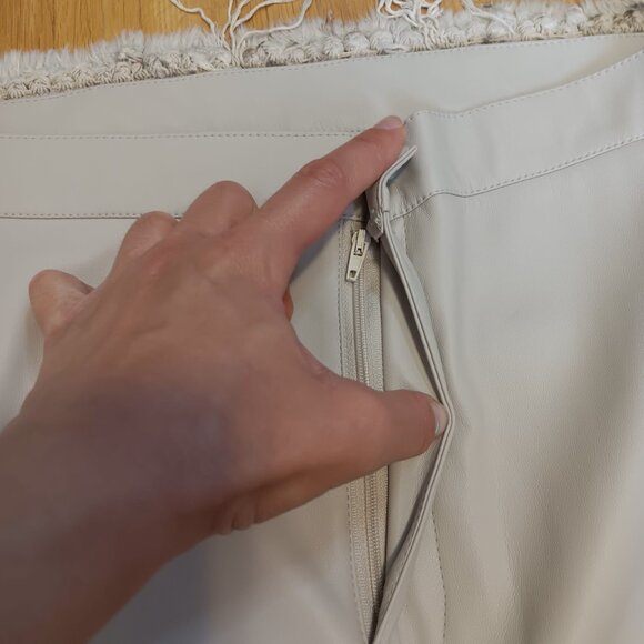 ♥️ NWT - Wet Seal Faux Leather Pants - Picture 15 of 15